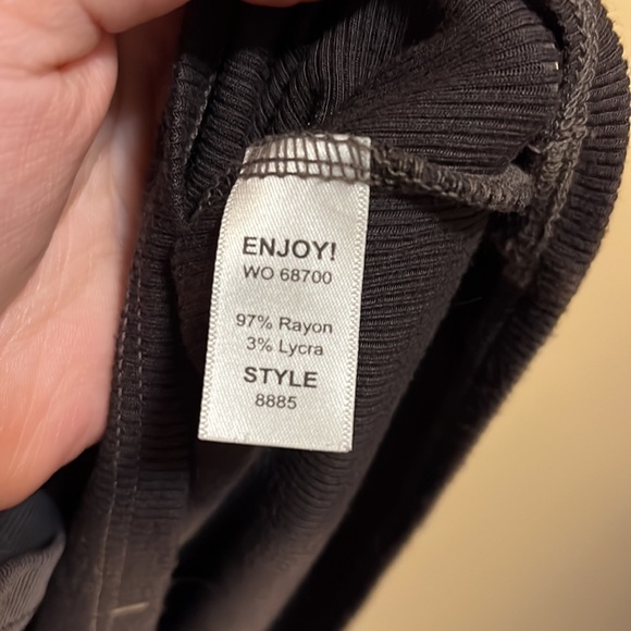 Michael Stars cold shoulder top - Picture 4 of 5